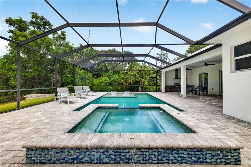 27150 Rue De Paix Property Photo 34