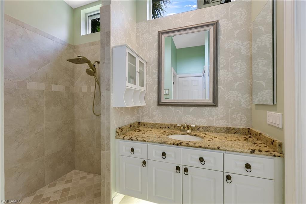 27500 Riverbank Dr Property Photo 27