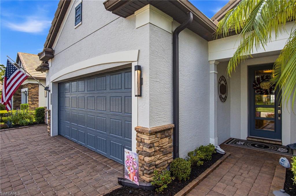16284 Camden Lakes Cir Property Photo 4