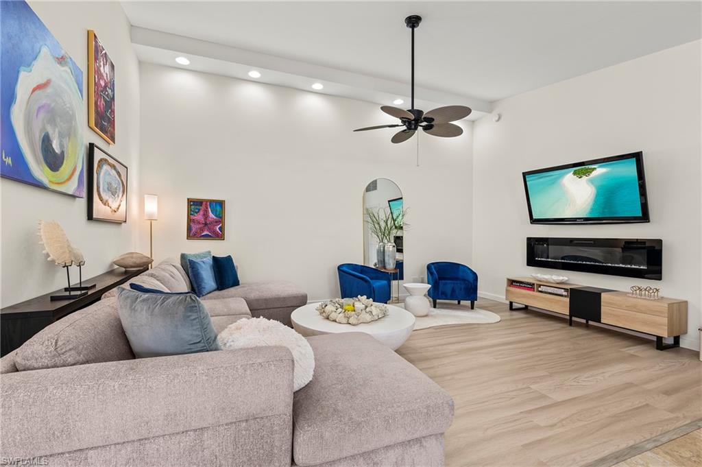 28272 Islet Trl Property Photo 13
