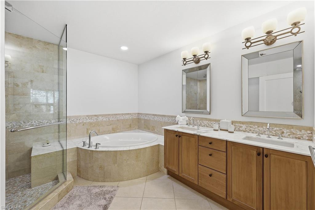 226029945 Property Photo 14