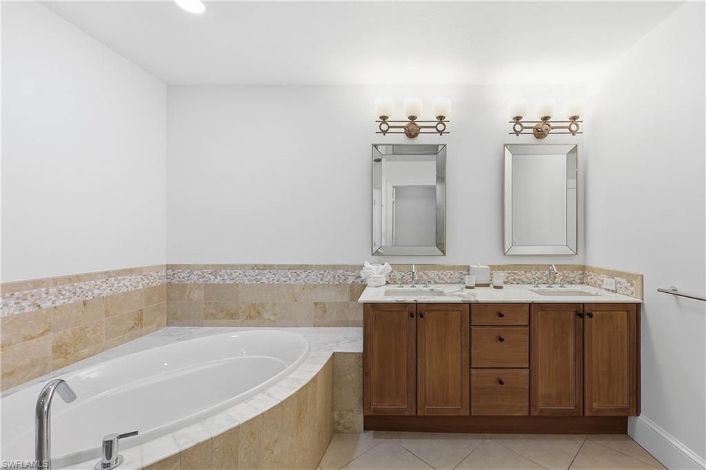 226029945 Property Photo 15