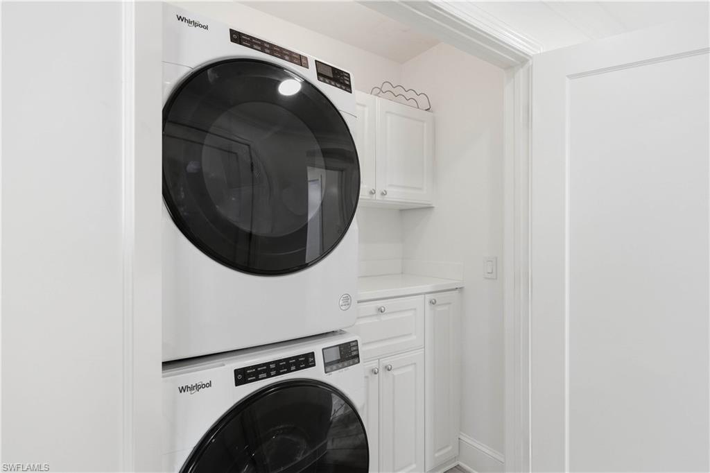 226029945 Property Photo 22