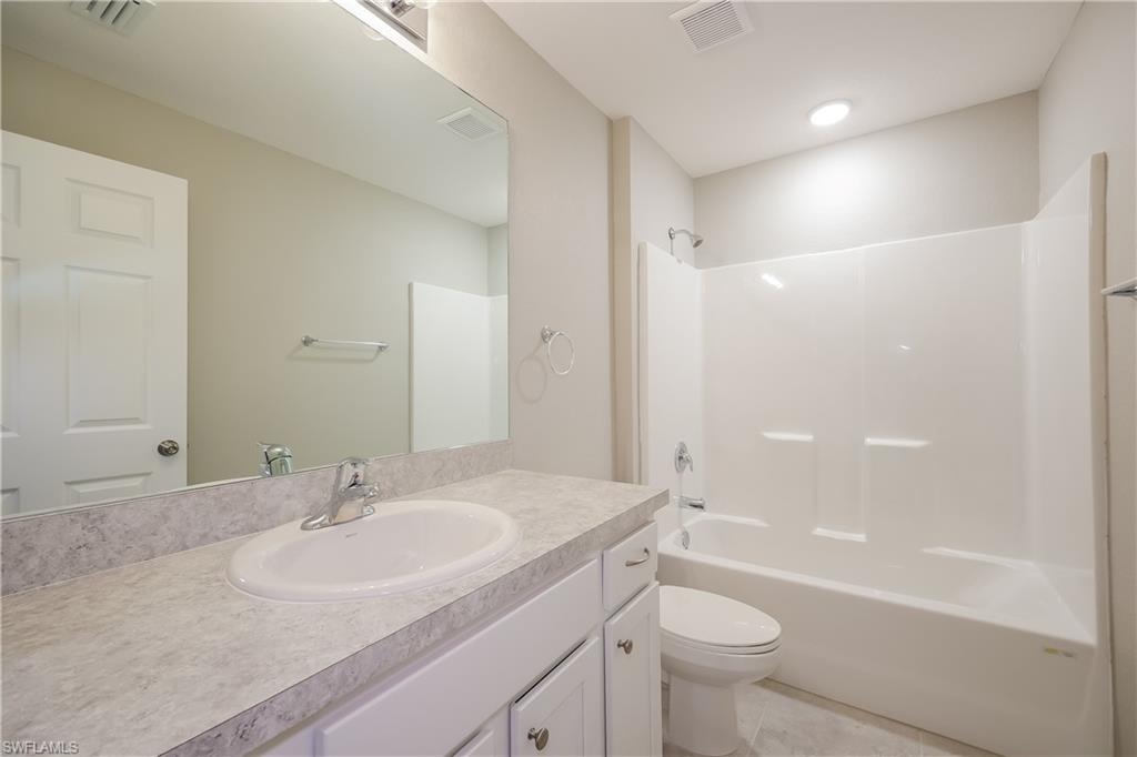 4211 21st St Sw Property Photo 13