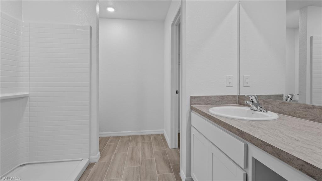 2123 24th Ter Property Photo 15