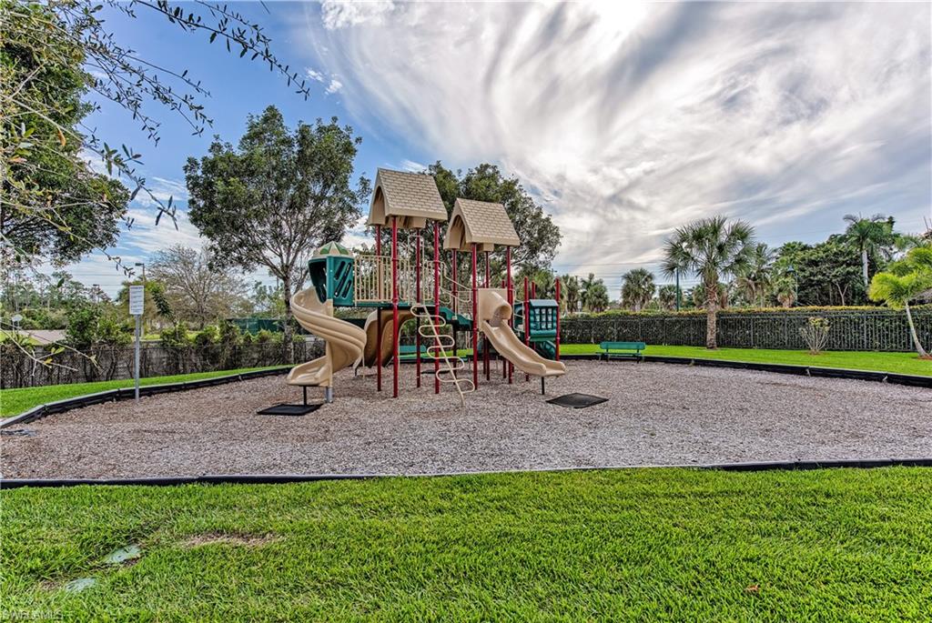12980 Positano Cir 202 Property Photo 18