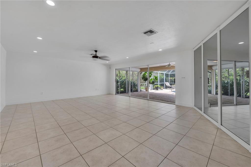 656 Binnacle Dr Property Photo 4