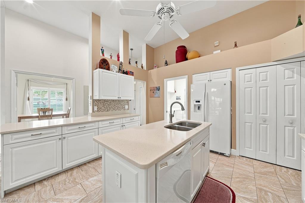22178 Seashore Cir Property Photo 6