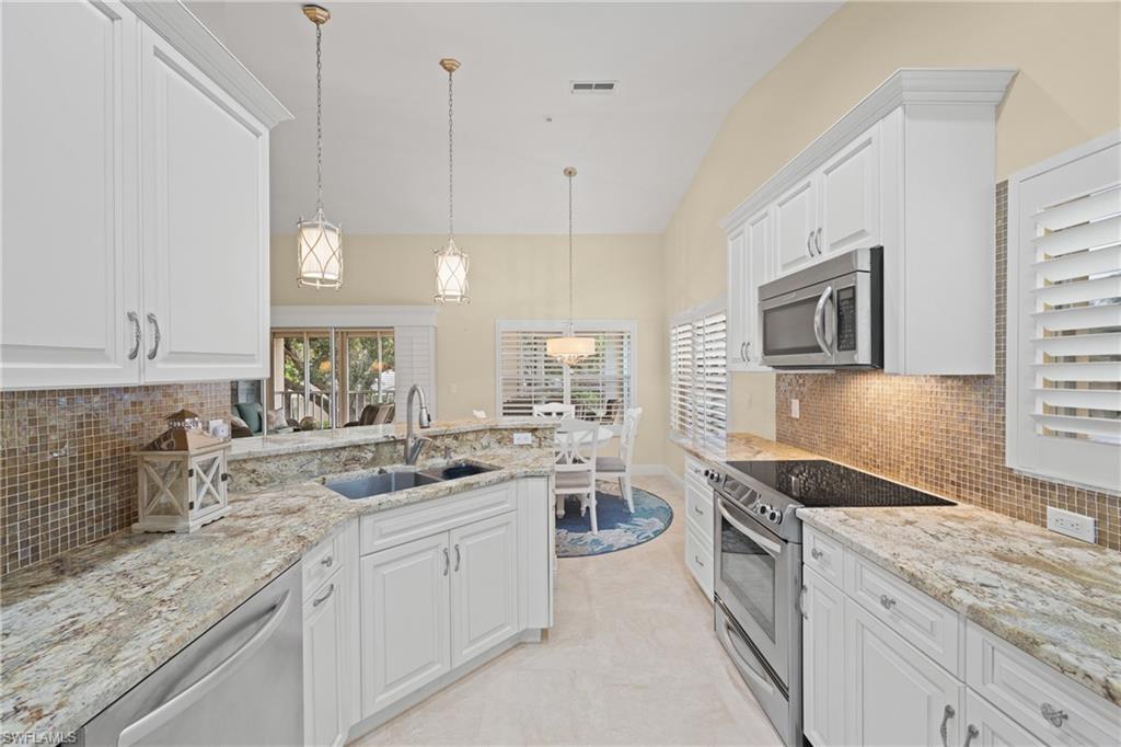 24833 Lakemont Cove Ln 204 Property Photo 9