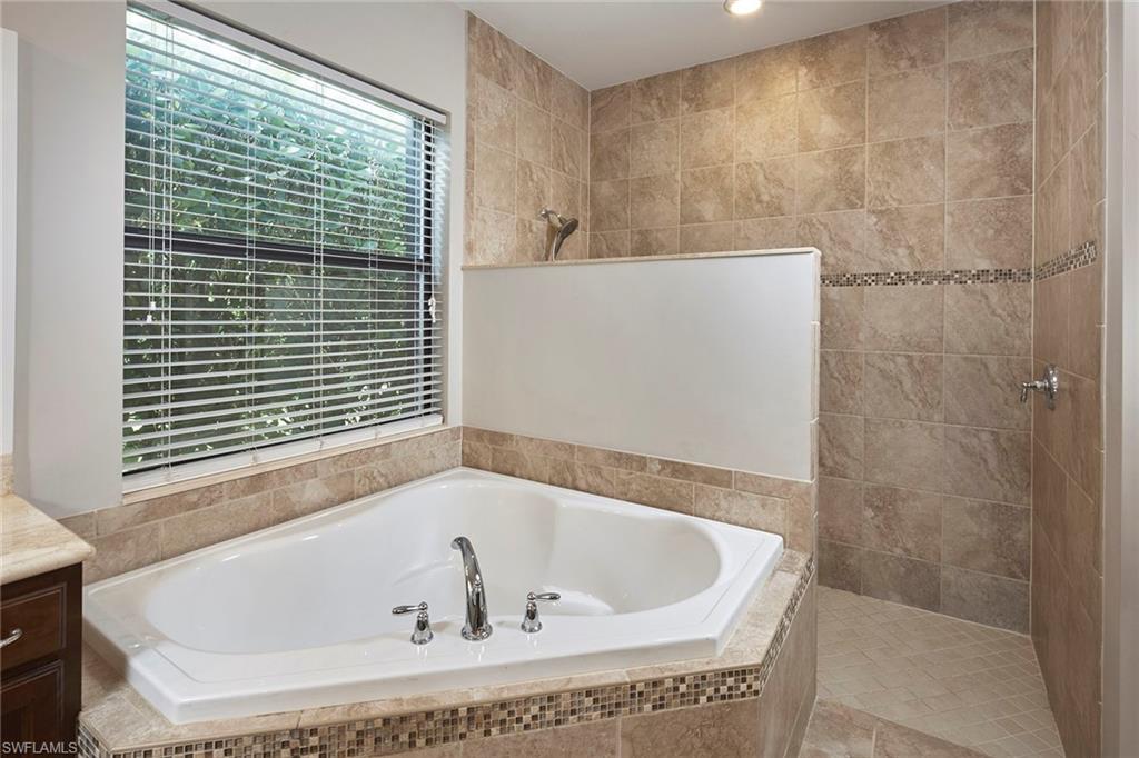 3742 Madeira Ct Property Photo 18