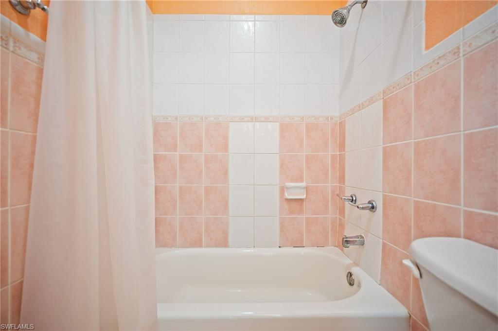 1006 Bayberry Loop Property Photo 32