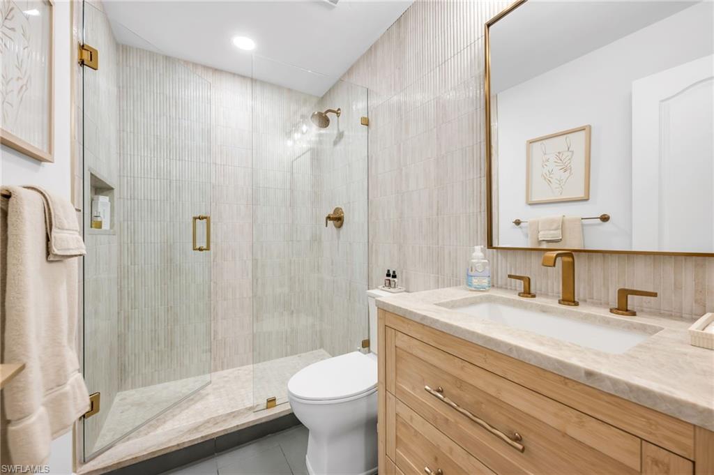 7040 Pelican Bay Blvd 504 Property Photo 14