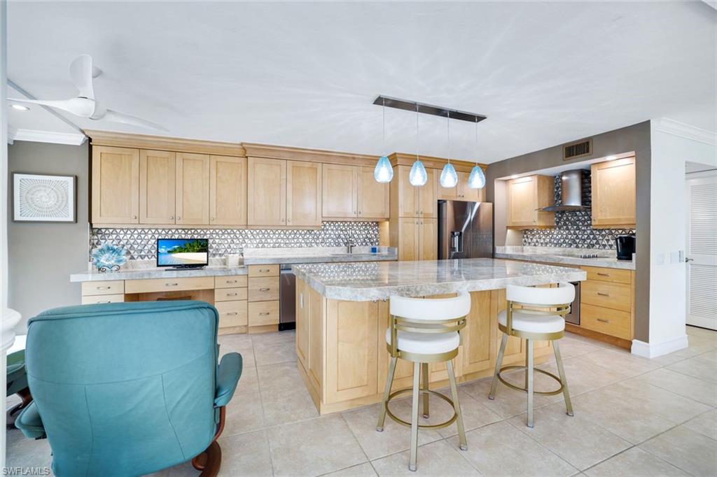4041 Gulf Shore Blvd N 802 Property Photo 12