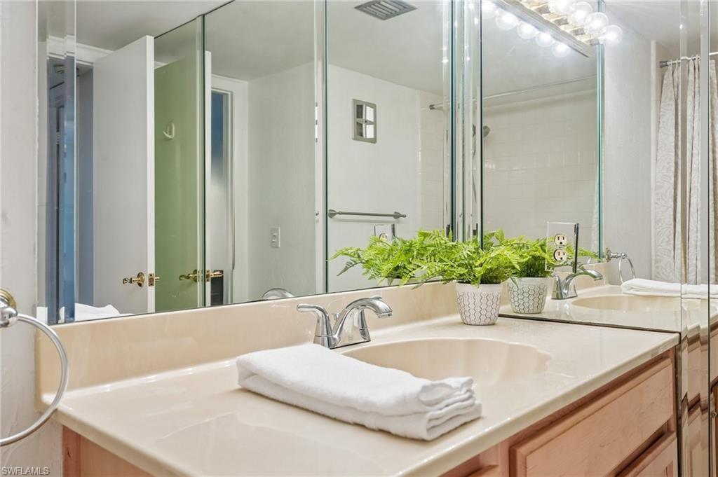 248 Palm Dr 5 Property Photo 22