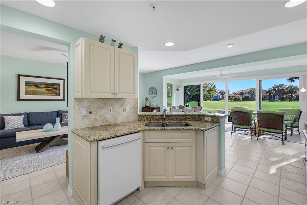 25276 Pelican Creek Cir 102 Property Photo 10