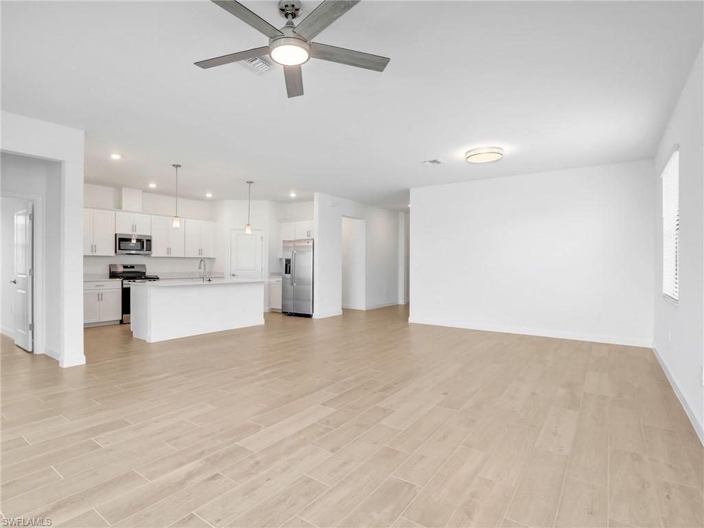 20416 Verawood Loop Property Photo 12