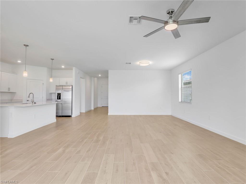 20416 Verawood Loop Property Photo 13