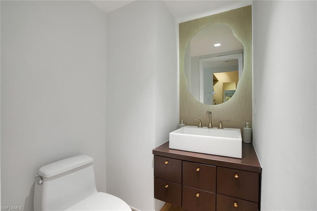 155 Ocean Lane Dr 103 Property Photo 13
