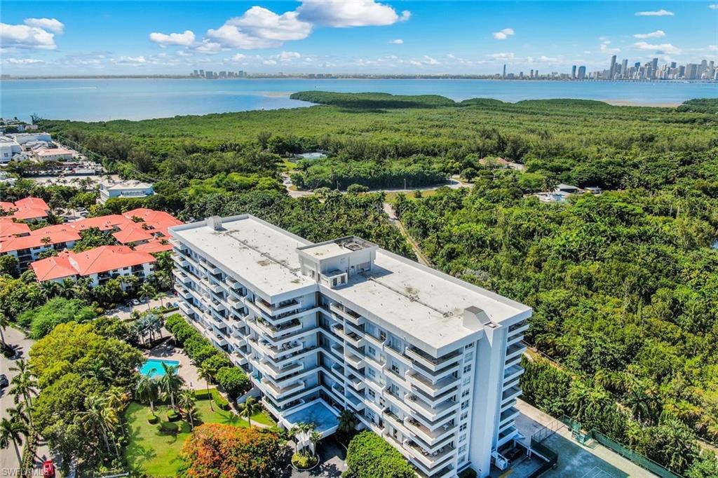 155 Ocean Lane Dr 103 Property Photo 16