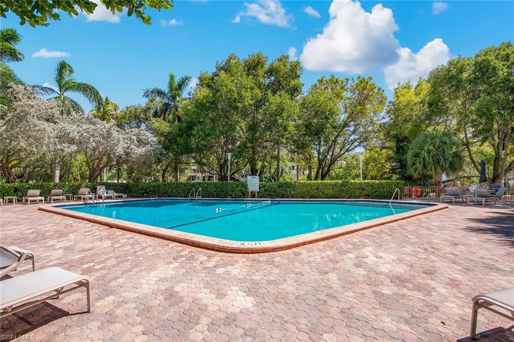 155 Ocean Lane Dr 103 Property Photo 17