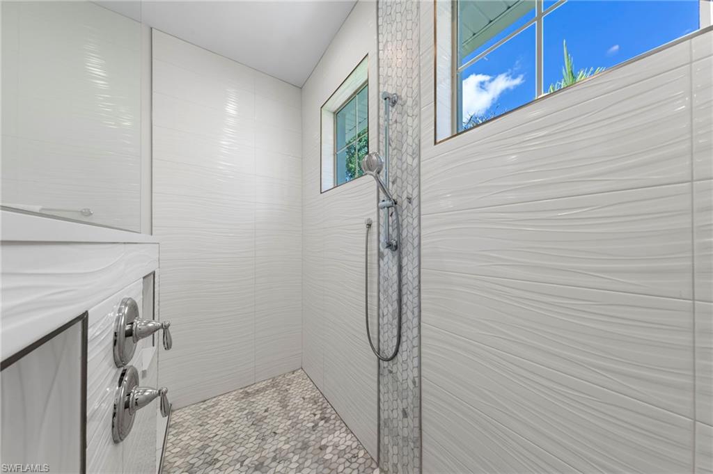 18151 Parkridge Cir Property Photo 24