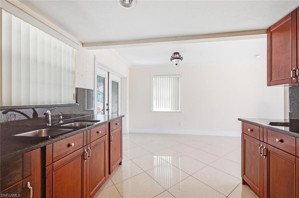 5449 Hardee St Property Photo 10