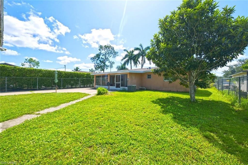 5449 Hardee St Property Photo 25