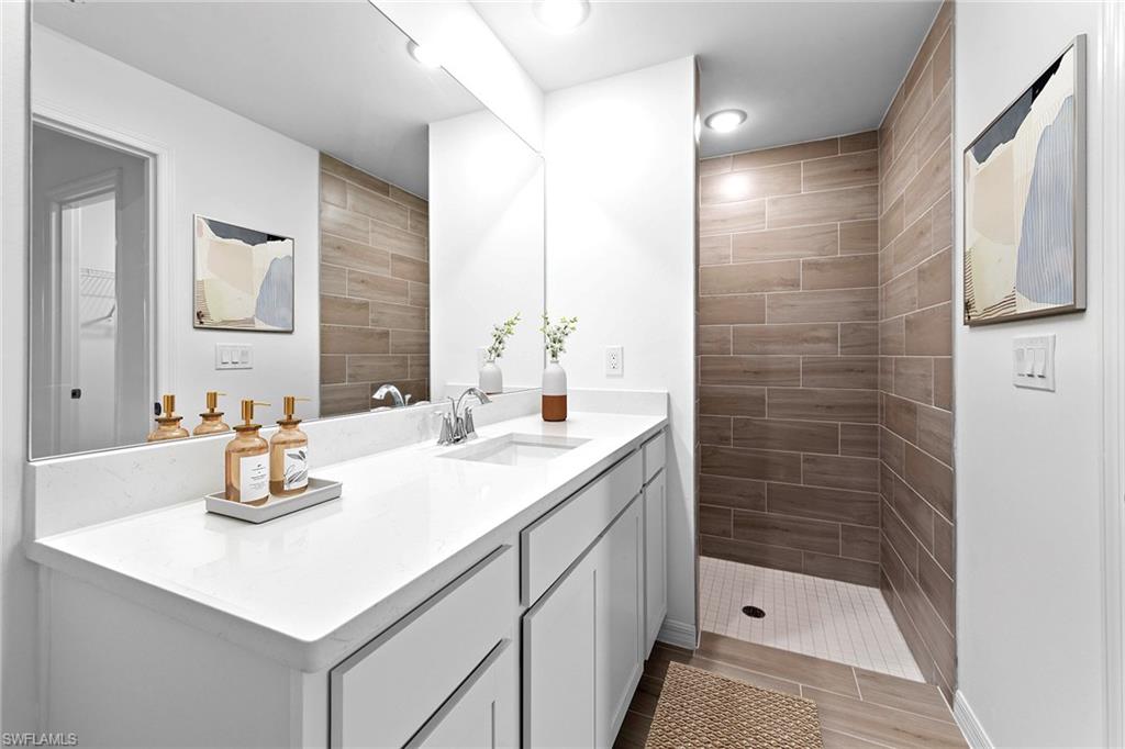 2201 6th Pl Property Photo 9