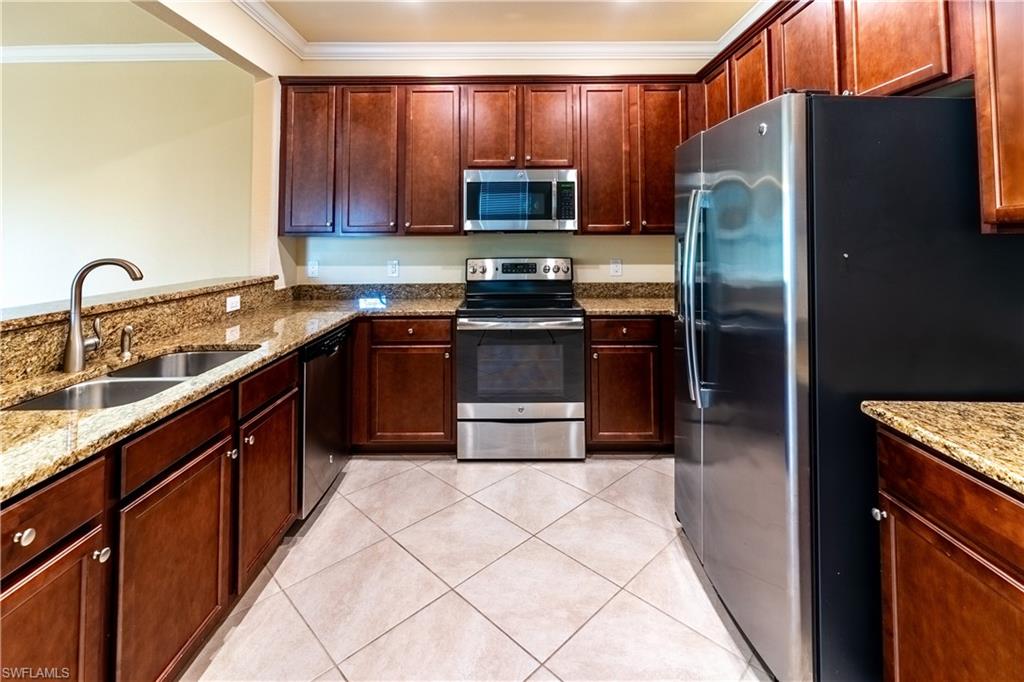 10274 Via Colomba Cir Property Photo 11