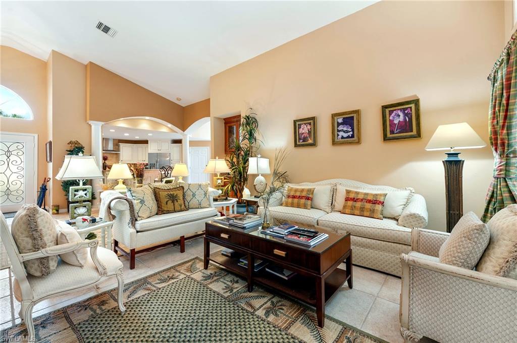 59 Grey Wing Pt Property Photo 7