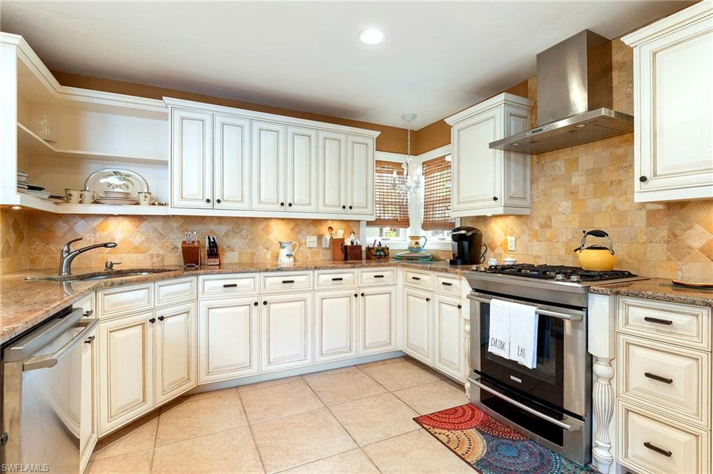 59 Grey Wing Pt Property Photo 10