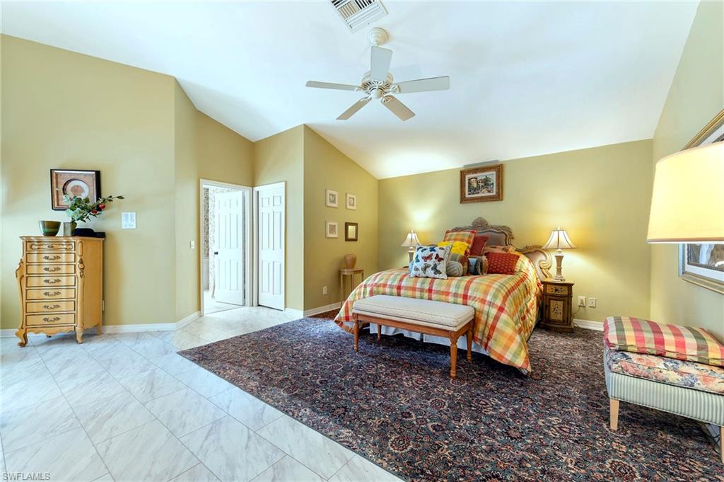 59 Grey Wing Pt Property Photo 13