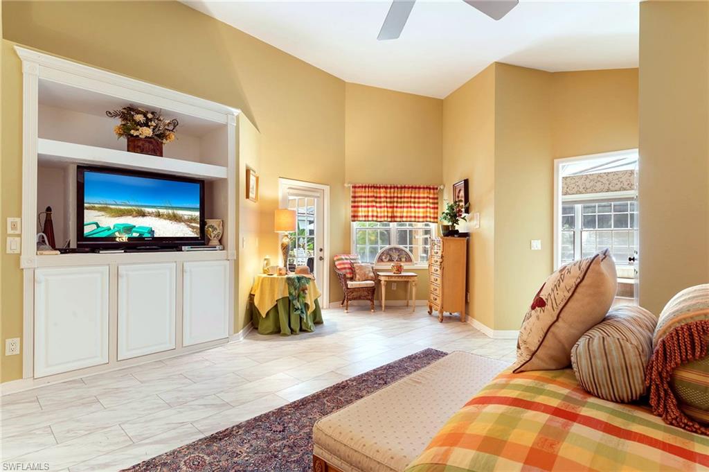 59 Grey Wing Pt Property Photo 14