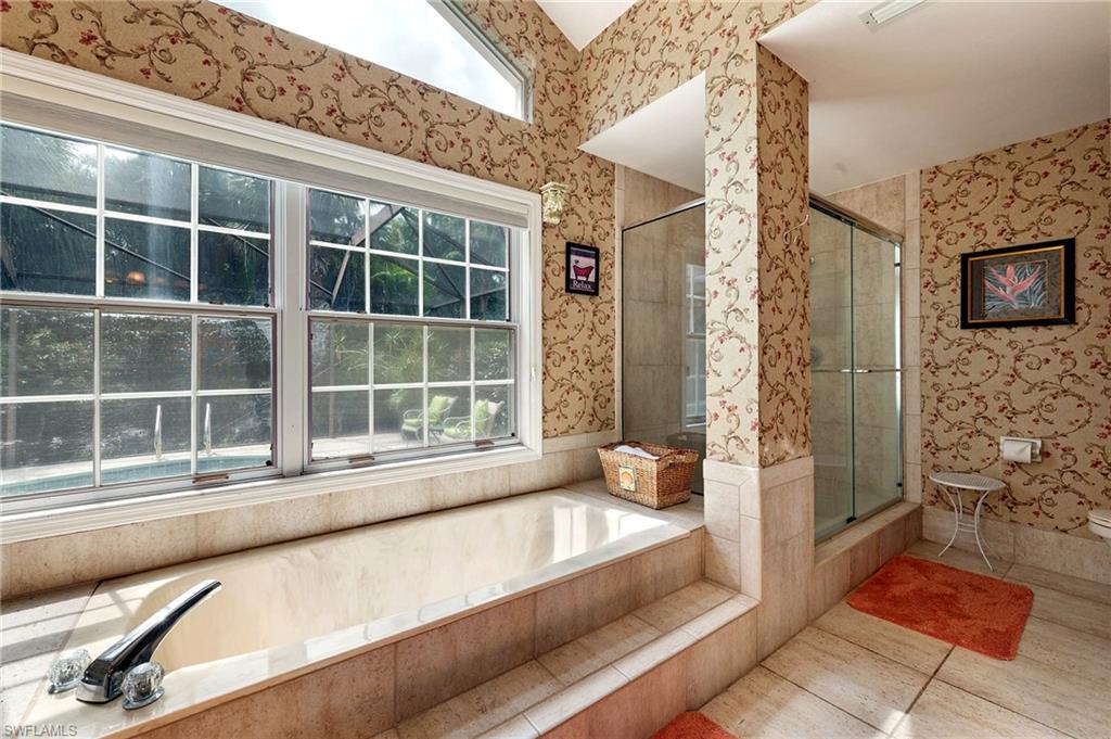 59 Grey Wing Pt Property Photo 16