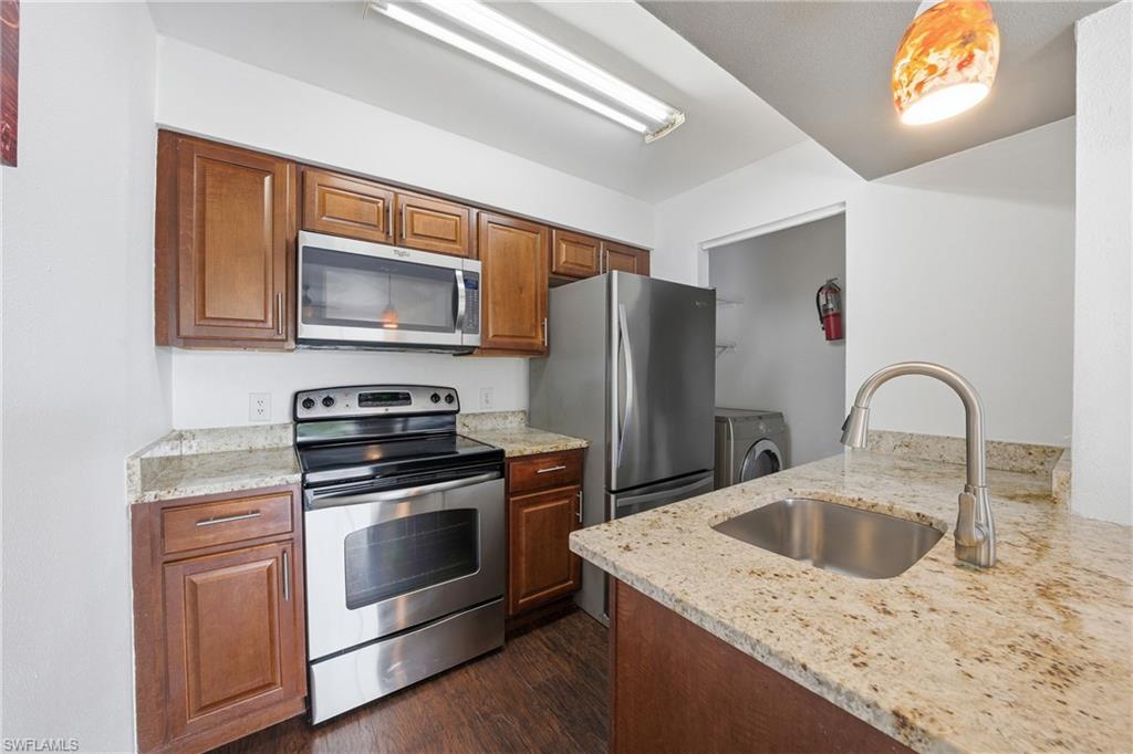 2925 Winkler Ave 920 Property Photo 8