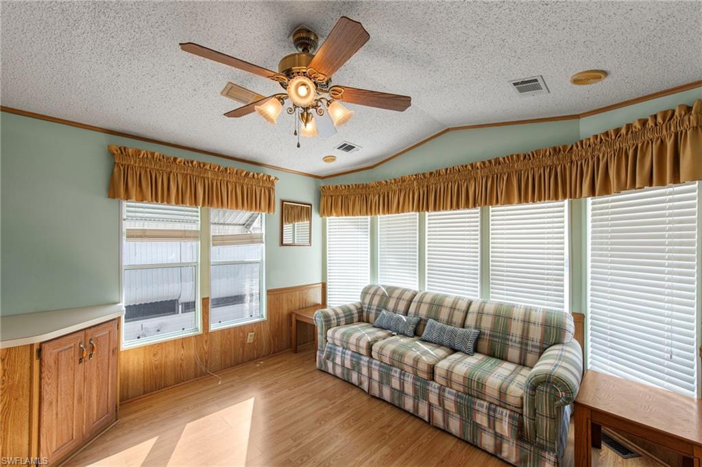 8547 Firwood Dr Property Photo 7