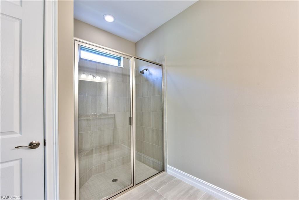 16354 Barclay Ct Property Photo 14
