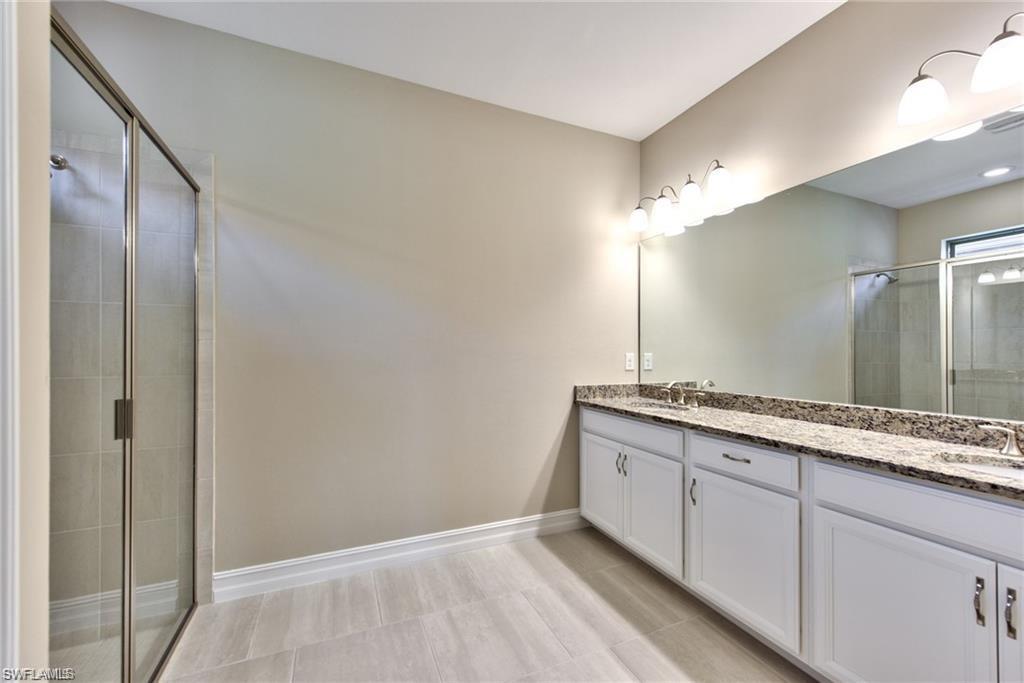 16354 Barclay Ct Property Photo 15