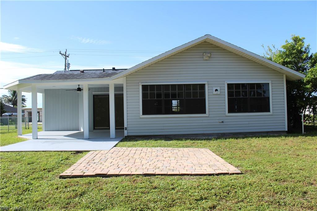 1905 6th St Property Photo 9