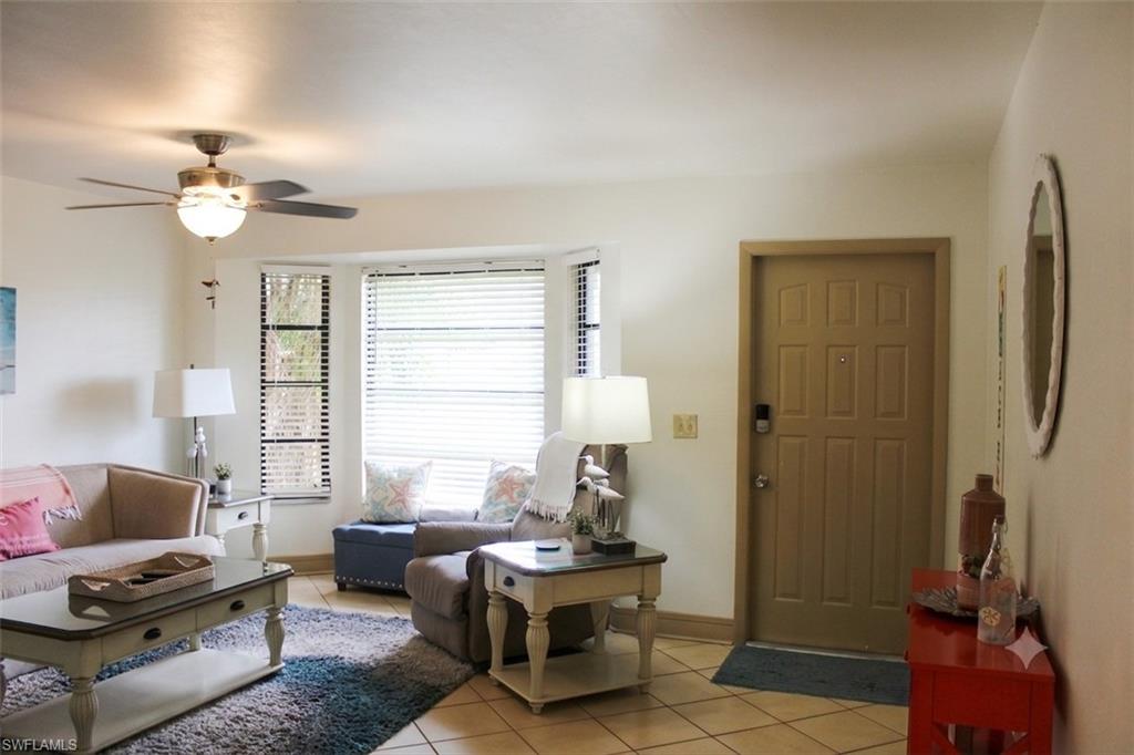 1025 Van Loon Ln Property Photo 7