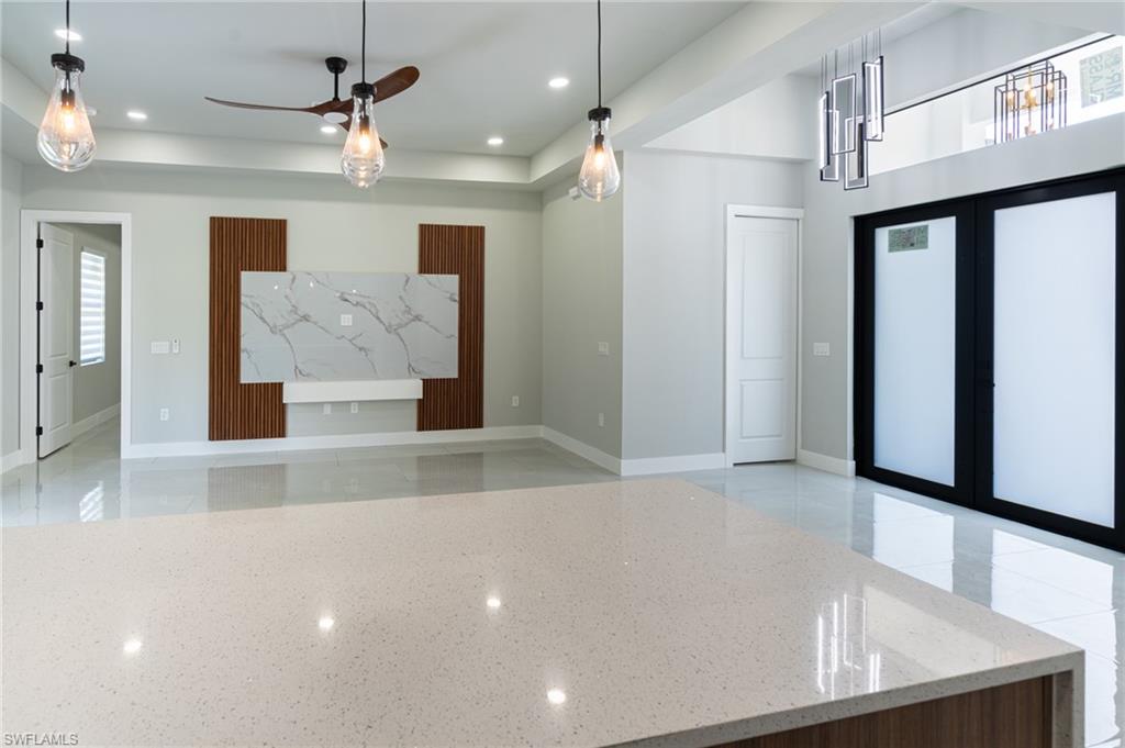 1015 Bagget St E Property Photo 16