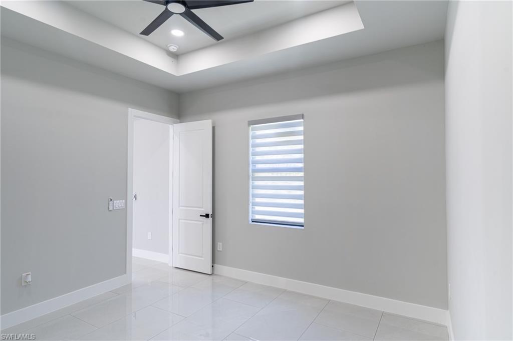 1015 Bagget St E Property Photo 27