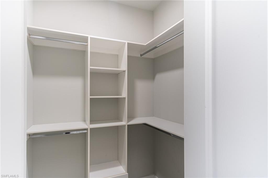 1015 Bagget St E Property Photo 30