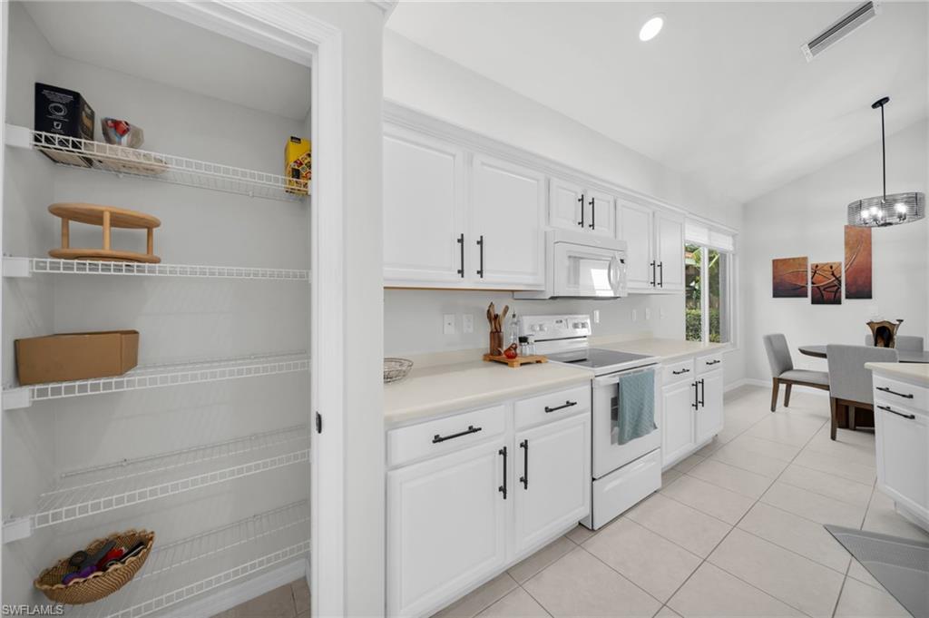 8864 Ventura Way Property Photo 5