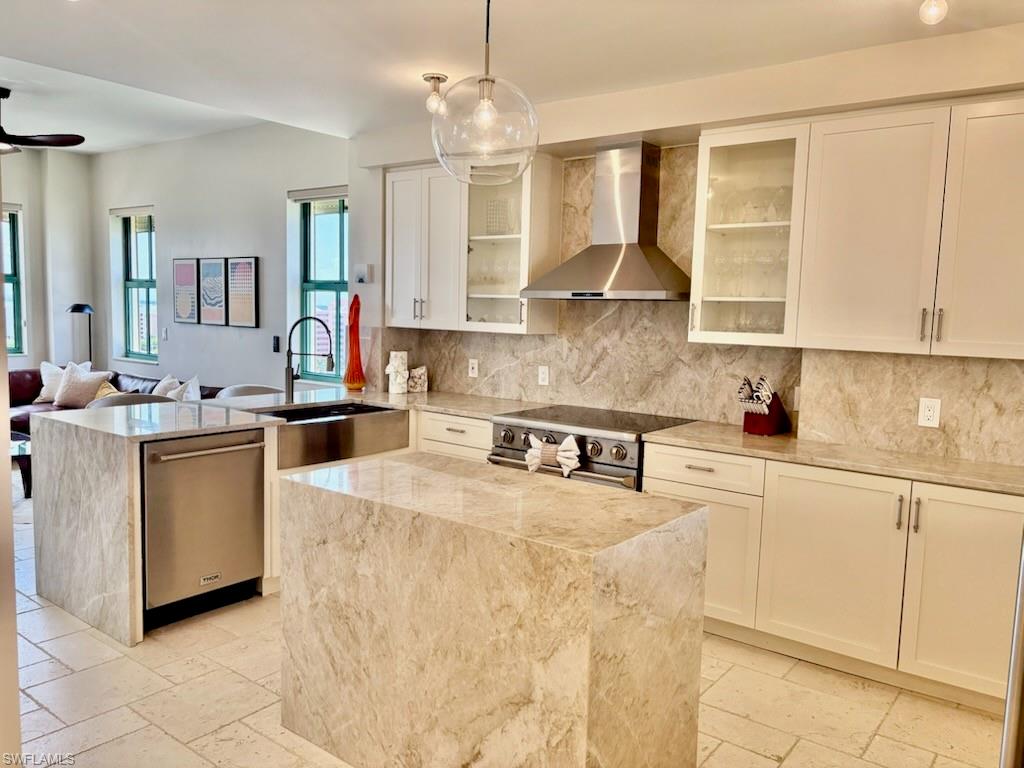 930 Cape Marco Dr 1101 Property Photo 10