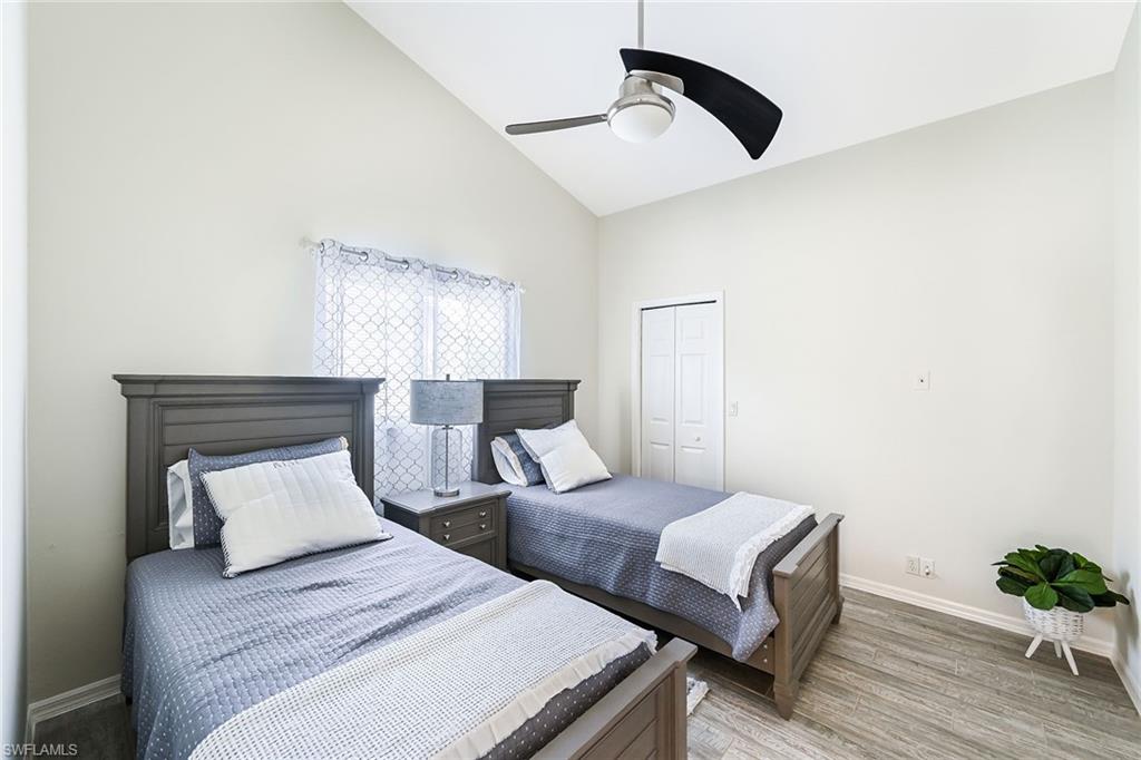 589 Lambton Ln Property Photo 16