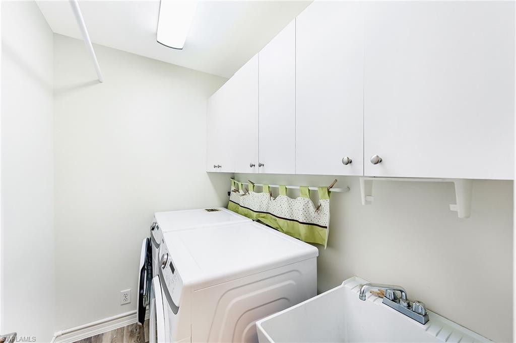 589 Lambton Ln Property Photo 18