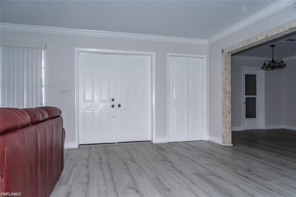 4544 22nd Pl Sw Property Photo 5
