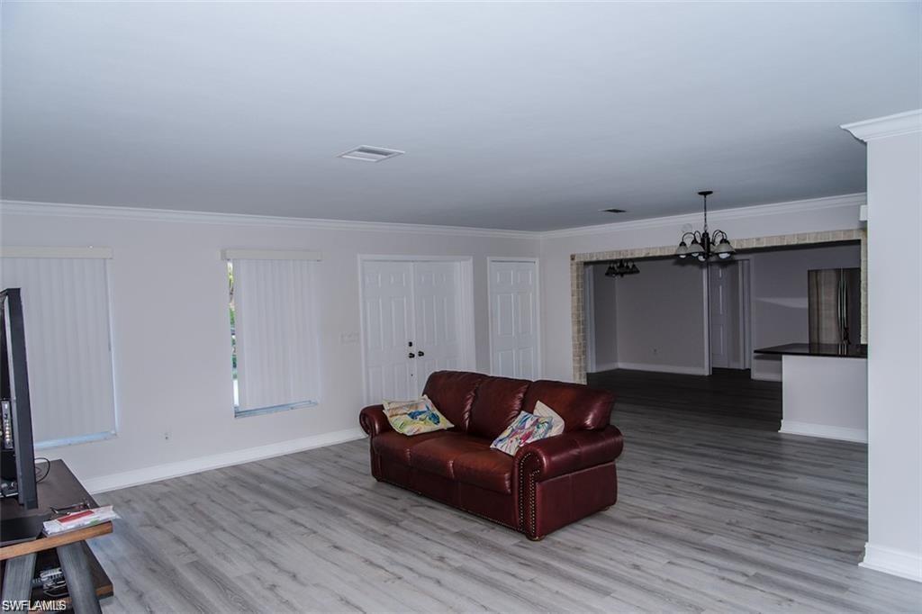 4544 22nd Pl Sw Property Photo 11