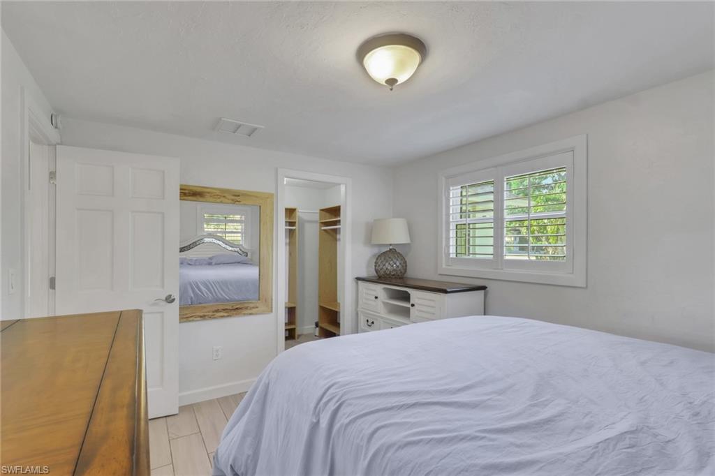187 2nd St Property Photo 14